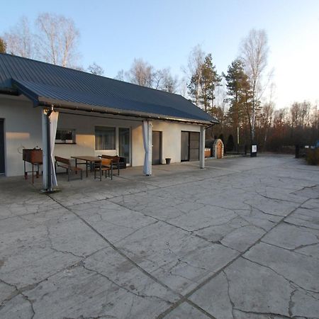 Letnia Oaza "Forsycja" Villa Sobienie Jeziory Buitenkant foto